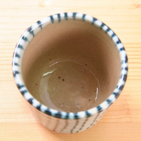 美濃焼　湯呑　瑠璃十草　満水容量360ml