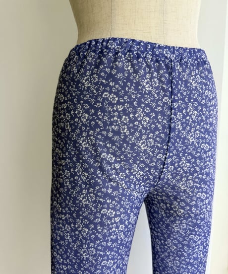 Blue Floral Capri Leggings