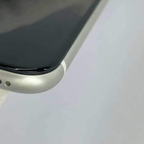 【中古B】iPhone SE2 64GB　SIMフリー　ホワイト