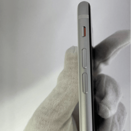 【訳アリ品】iPhone SE2 64GB　SIMフリー　ホワイト