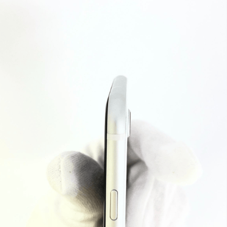 【訳アリ品】iPhone SE2 64GB　SIMフリー　ホワイト