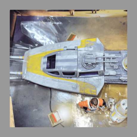 トイザらス限定 スター・ウォーズ 30周年記念 Y-ウイン グ・ファイター Y-ウイング・パイロット&R5-F7 フィギュア