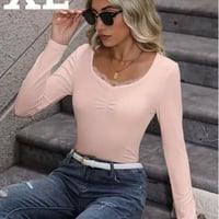 【新品】レディース 洗練された艶✨ セミシアー レーストリム 長袖 Tシャツ 重ね着