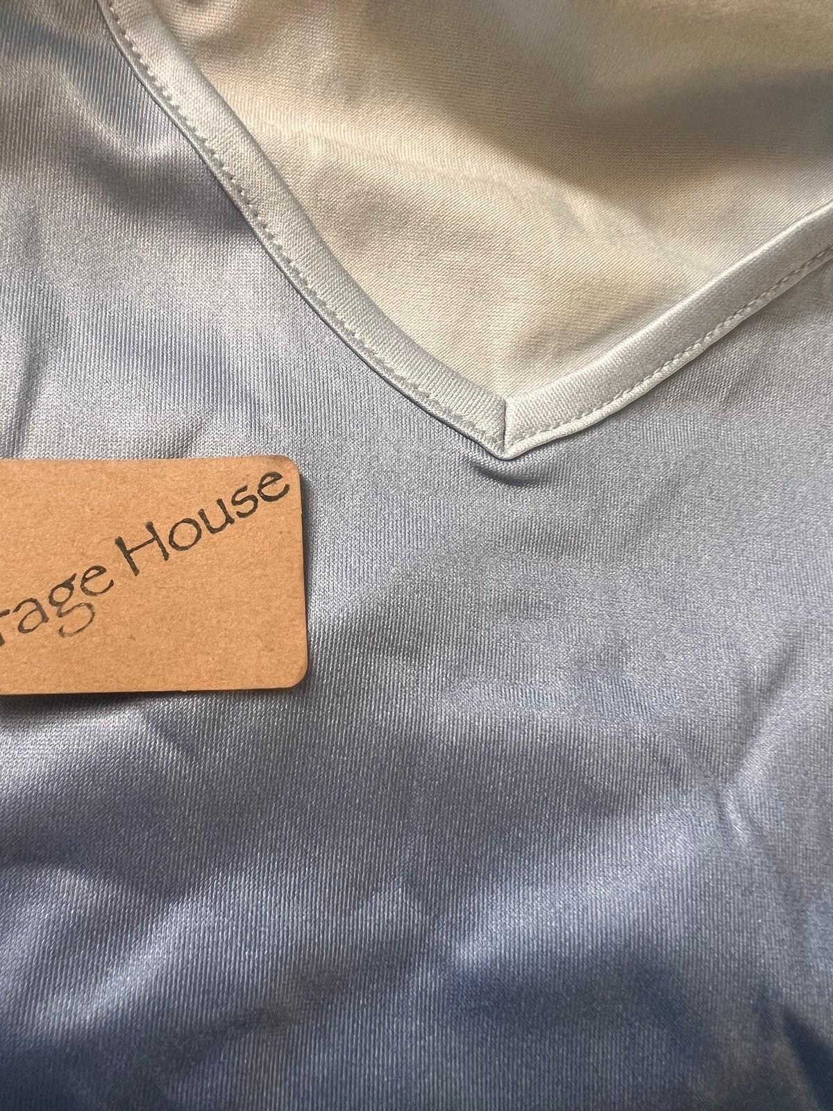 新品】レディース グラデーションVネックタンクトップ | Garage House