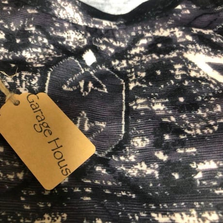 【新品】レディース 抽象柄プリントクルーネックTシャツ