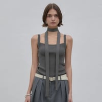MOS SQUARE NECK KNIT