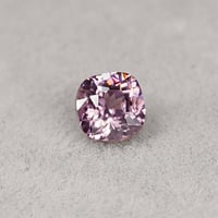 ピンクジルコン　0.61ct　クッションカット　【RS-149】