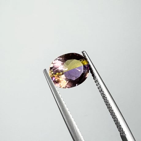 アメトリン 2.40ct オーバルカット　RS-28　動画あり