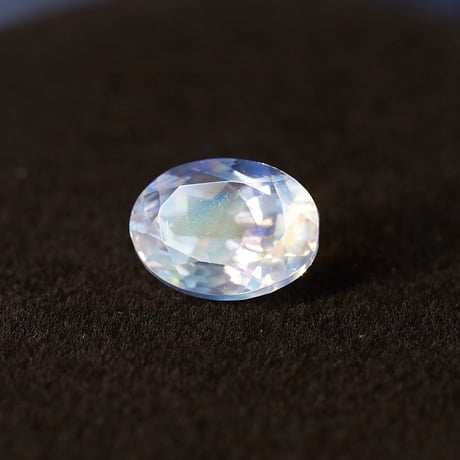 アンデシンラブラドライト　1.739ct　オーバルカット　【RS-179】日宝協ソーティング