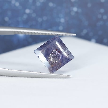 【Web限定特価】アイオライトサンストーン　1.97ct　スクエアカット　【RS-202】