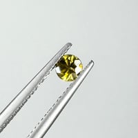 スフェーン 0.40ct　RS-3　動画あり