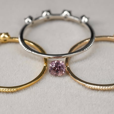 ピンクジルコン　0.48ct　クッションカット　【RS-150】