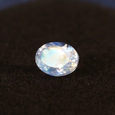アンデシンラブラドライト　1.739ct　オーバルカット　【RS-179】日宝協ソーティング