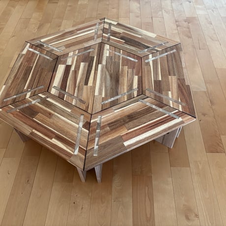 ヘキサテーブル | STORES