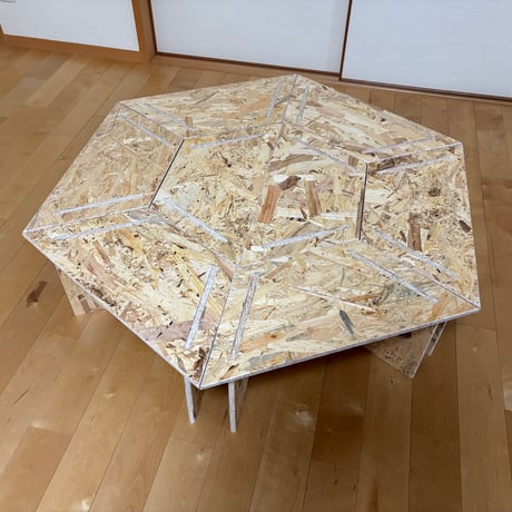 ヘキサテーブル | STORES