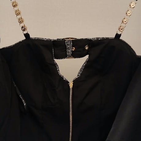 最高級ツイードセットアップ。上品ミニでワンランク上の貴女へ