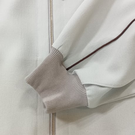 NUS【ヌース】バックフリルブルゾン 610-34005
