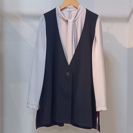 QTUME【クチューム】ジレ610-24043