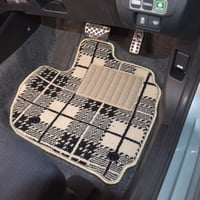 【受注生産】 BMW X1 F48 / フロアマット 1台分セット / 年式 平成27年(2015年)10月～令和5年(2023年)1月 / タータンチェック / 選べる4色 FREAKS