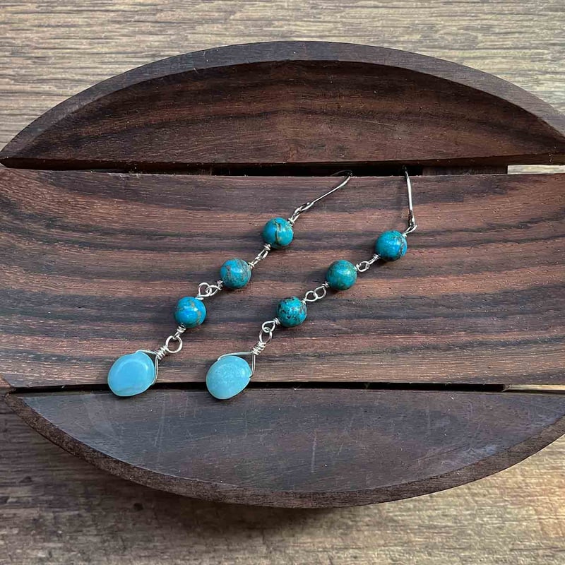 晴れ渡る｜03_ターコイズとアマゾナイトのロングピアス (SUS316L) | ILMA