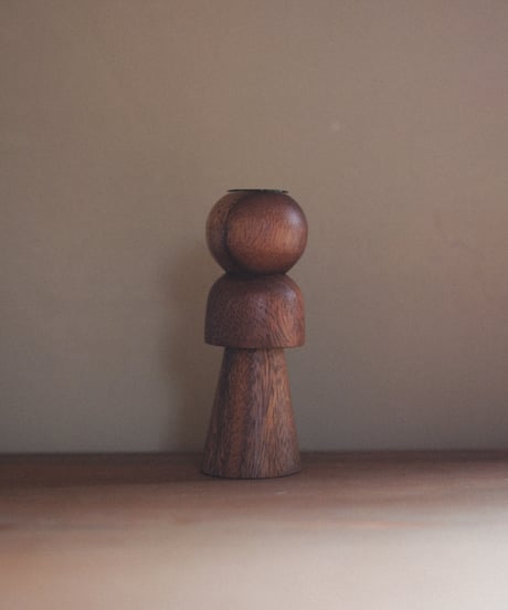 形を変えられる積み木のようなフラワーベース（A）