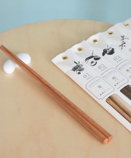 手に取る果実 蜜柑のお箸