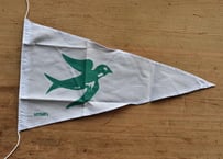 野鳥がプリントされたフラッグ　　　　白×緑　🐔🐔　南タイ