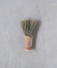 ななめ小箒 15cm 弁柄