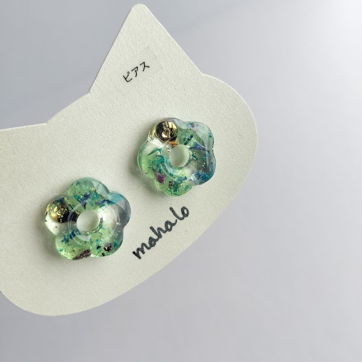 ドライフラワー入り花のレジンピアス | 雑貨と本 ハルマキ