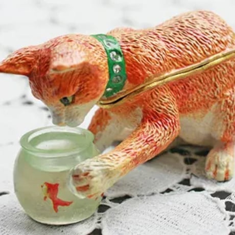 骨董品 | STORES