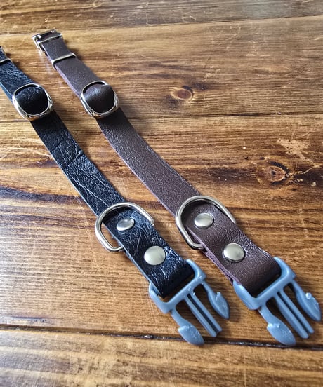 leather choker