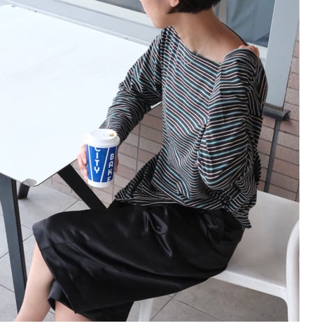Multi-Border 3way Top