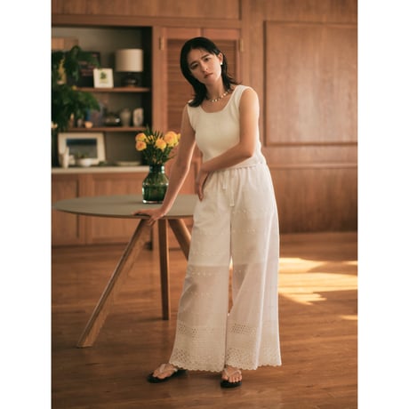 Cotton Scallop  Pants