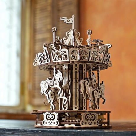 【公式】Ugears ユーギアーズ メリーゴーラウンド 70129 Carousel メリーゴーランド 木製 ブロック パズル おもちゃ 知育 ウッドパズル 3D 工作キット 木製 模型 キット 3D