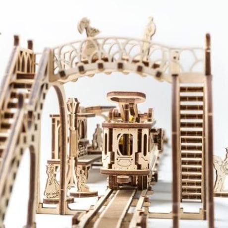 【公式】Ugears ユーギアーズ トラムライン 70028  Tram Line 木のおもちゃ 3D立体 パズル 知育 ウッドパズル 工作キット 木製 模型 キット 3Dパズル 冬休み 小学生 宿題