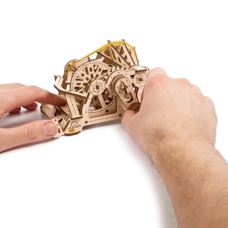 【公式】Ugears ユーギアーズ バリエーター STEM LAB Variator 70147 組立て 学習 発見 面白い AR (拡張現実) STEM 教育 木製 ブロック パズル おもちゃ 知育