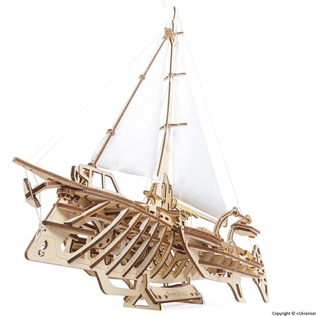 【公式】Ugears ユーギアーズ トリマランヨット 70059 Trimaran Merihobus ヨット 木のおもちゃ 3D立体 パズル 知育 ウッドパズル 工作キット 木製 模型 キット 3D