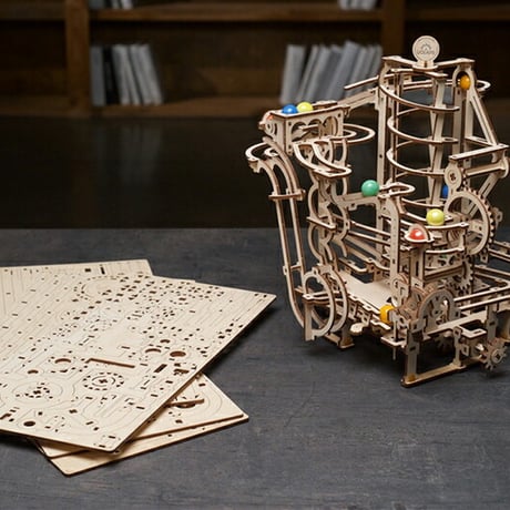 【公式】Ugears ユーギアーズ マーブルラン スパイラルホイスト 70177 マーブルラン4 Marble Run Spiral Hoist 組み立て 木製 ブロック DIY パズル 組立 想像力