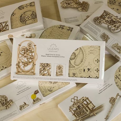 【公式】Ugears ユーギアーズ トラクターモデル Tractor 70003 自分で組み立てて ゴム動力で動く3Dパズル Ugears ユーギアーズ 日本正規販売 インテリアにも最適 知育 ウッド