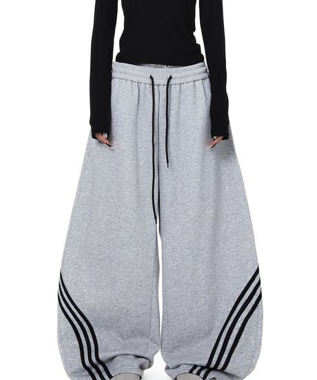 Curved Stripe Ultra Wide Track Pants  / 3colors