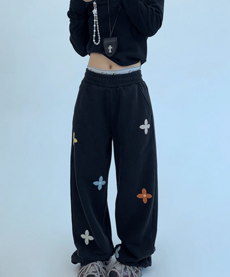 Flower Patch Loose-Fit Sweatpants / 2colors