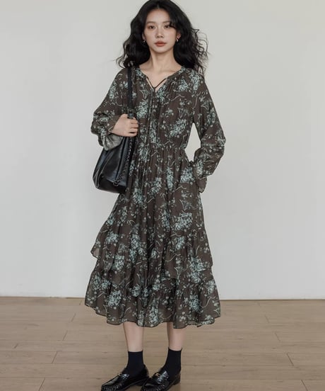 Vintage-Inspired Tiered Floral Midi Dress  / 3colors