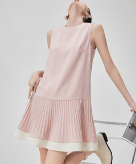 Low-Rise Pleated Flapper Dress