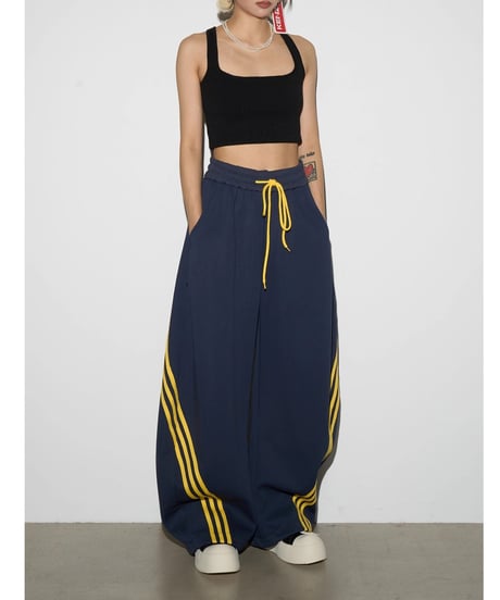 Curved Stripe Ultra Wide Track Pants  / 3colors