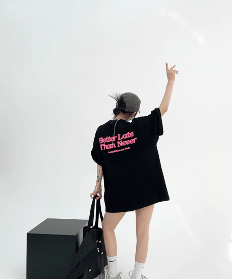 Pink Graphic Back Print Oversized T-Shirt / 2colors