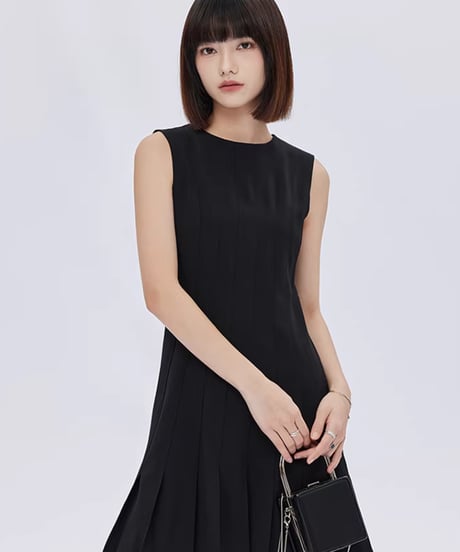 Round Neck Sleeveless Dress