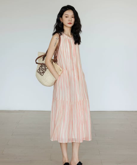 Halter Neck Resort Dress  / 2colors