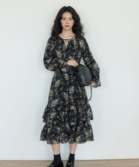 Vintage-Inspired Tiered Floral Midi Dress  / 3colors