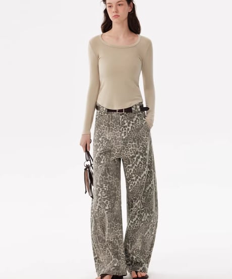 Leopard Washed Curved Wide Pants