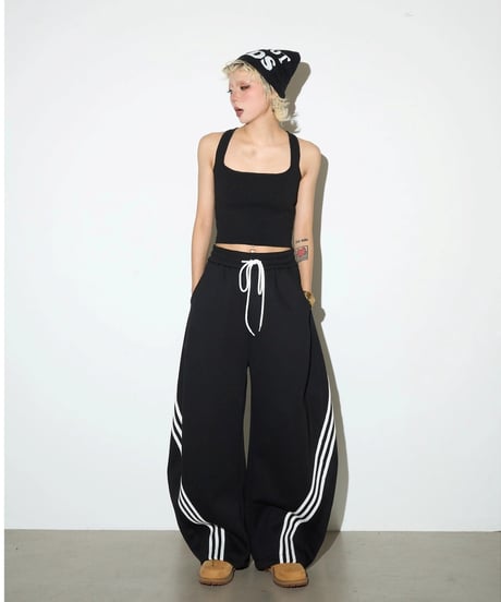 Curved Stripe Ultra Wide Track Pants  / 3colors
